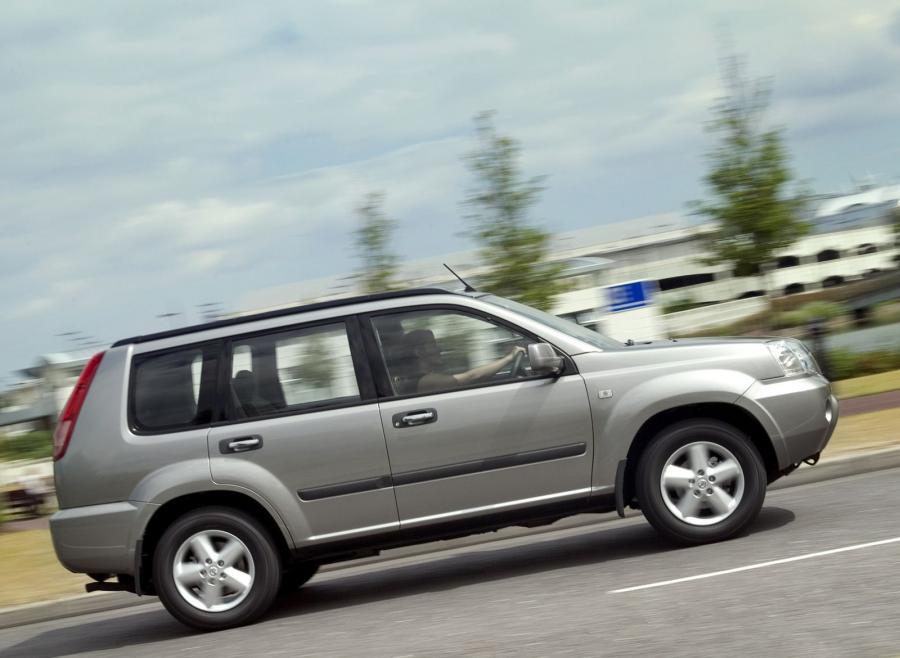  Nissan X-Trail 2004 года  (UK) (фото 4 из 17)